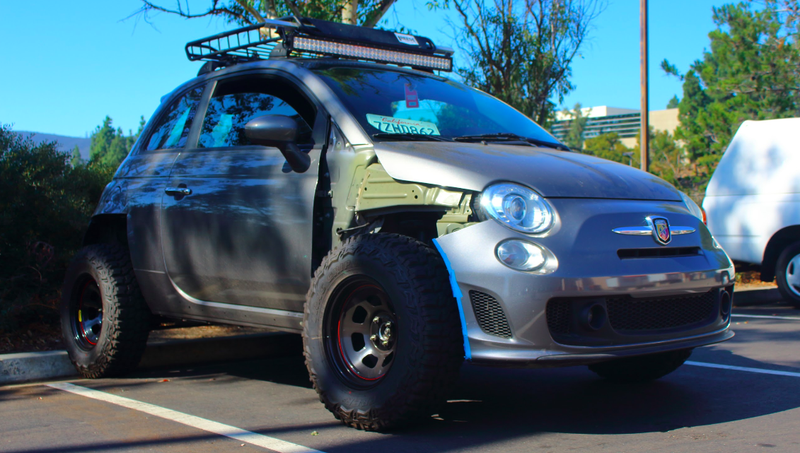 Illustration for article titled How One Man Turned His Fiat 500 Abarth Into an Offroader That Nearly Killed Him